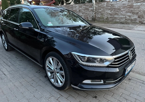 Volkswagen Passat cena 69900 przebieg: 212530, rok produkcji 2014 z Warszawa małe 352